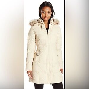 NWOT Michael Kors Cream Fox Fur Hood Down
Puffer Coat Size XS